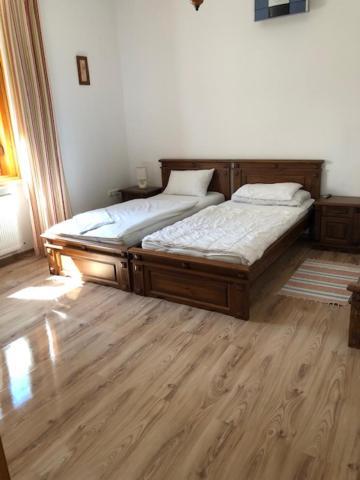 Tiszafüred Tisza-Kert Vendeghaz -Tisza-Kert Vendeghaz II酒店 外观 照片
