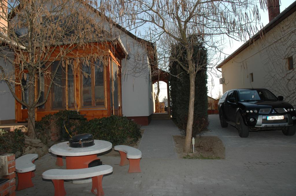 Tiszafüred Tisza-Kert Vendeghaz -Tisza-Kert Vendeghaz II酒店 外观 照片
